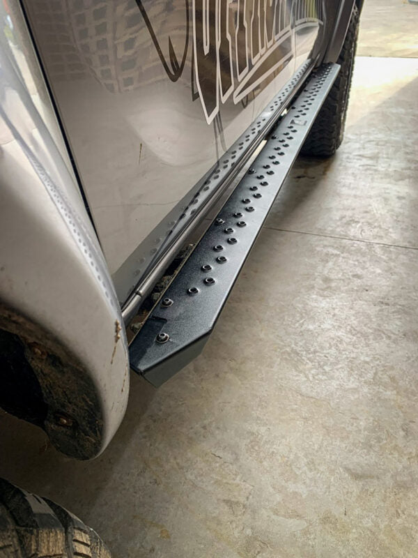 Hilux N80 Rock Sliders 2015