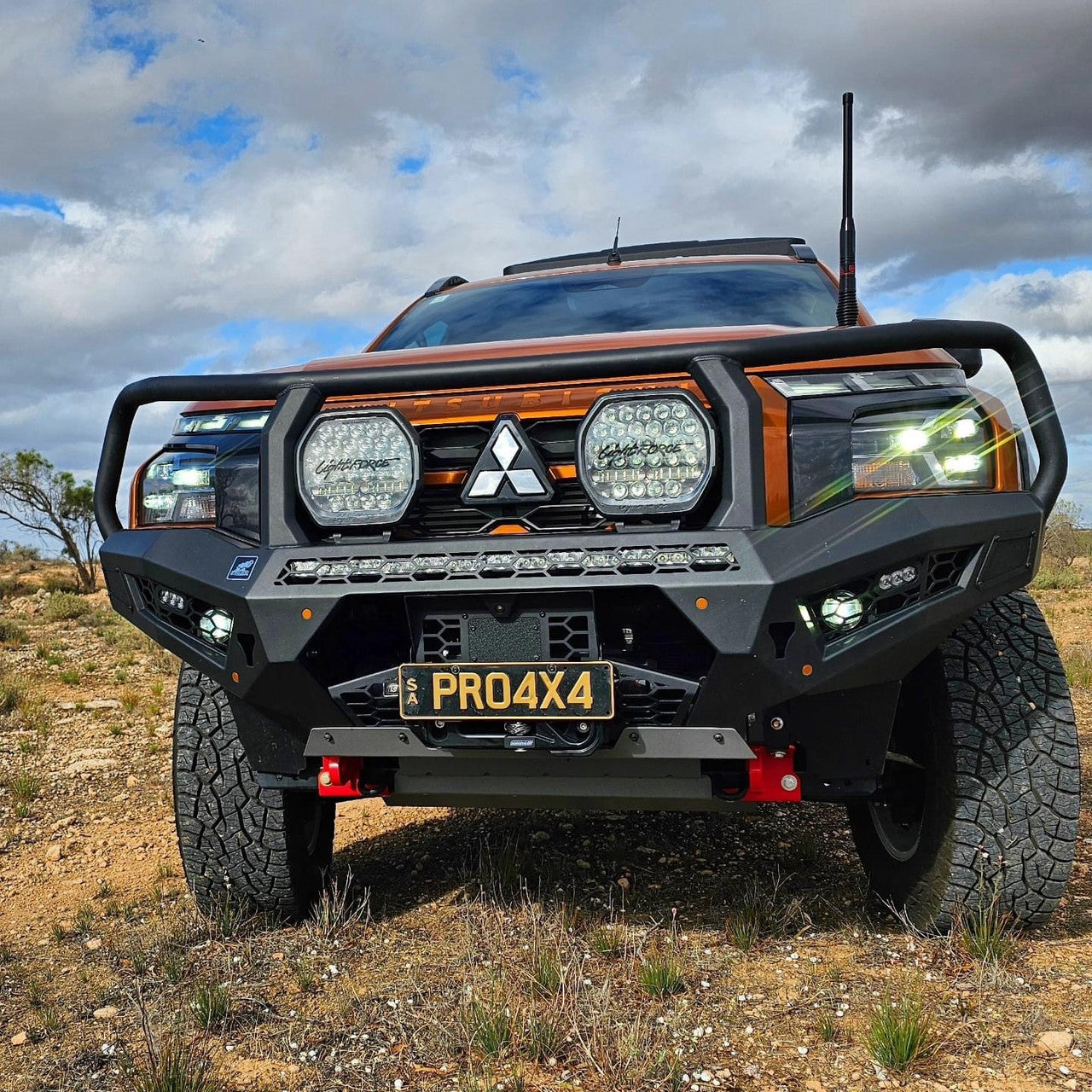 OFFROAD ANIMAL TORO BULL BAR - MITSUBISHI TRITON MV 2024+