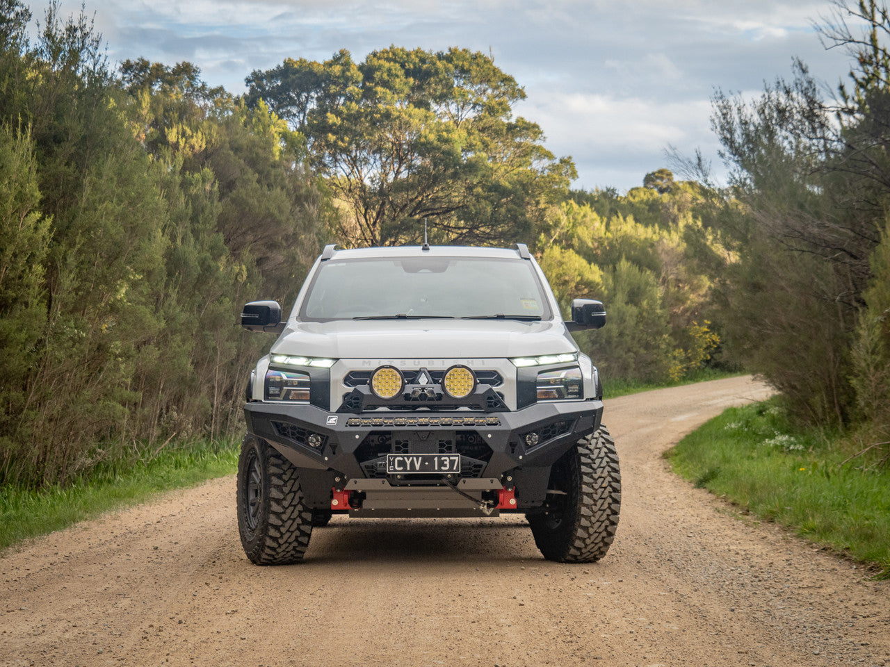 OFFROAD ANIMAL PREDATOR BAR - MITSUBISHI TRITON MV 2024+