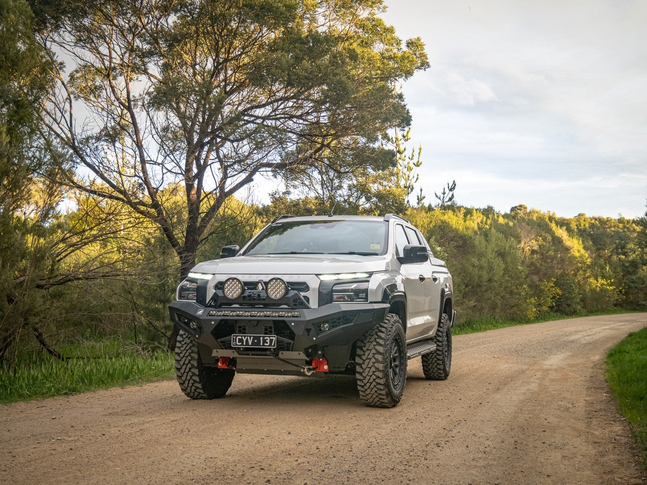 OFFROAD ANIMAL PREDATOR BAR - MITSUBISHI TRITON MV 2024+