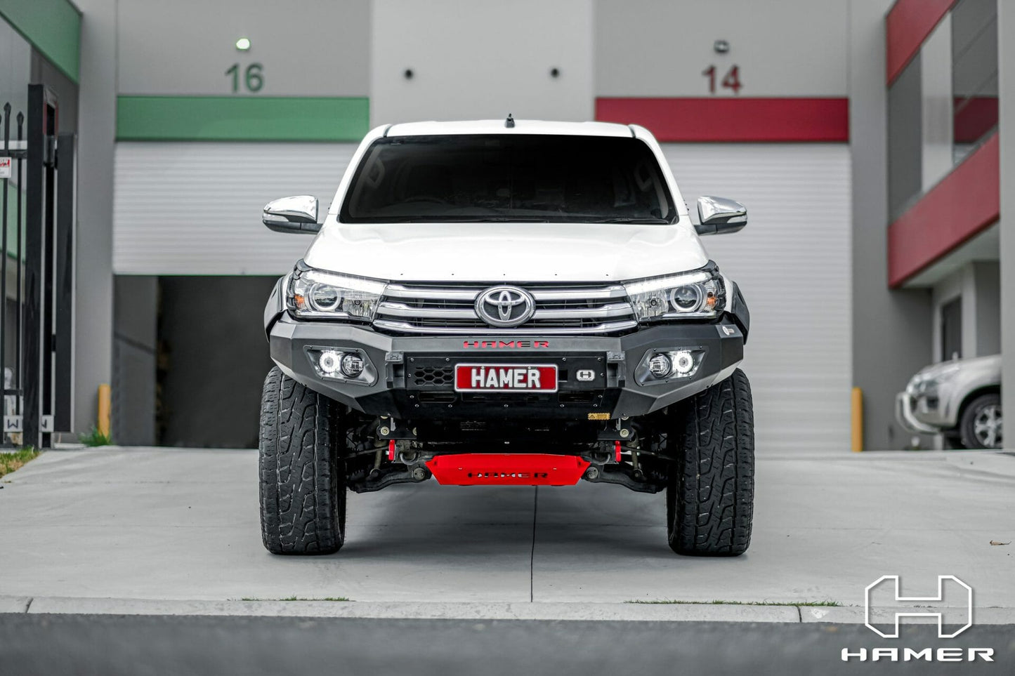 king-series-bull-bar-Toyota-Hilux
