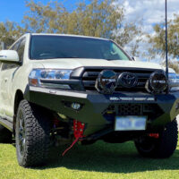 OFFROAD ANIMAL PREDATOR BULL BAR - LC200 2015-2021