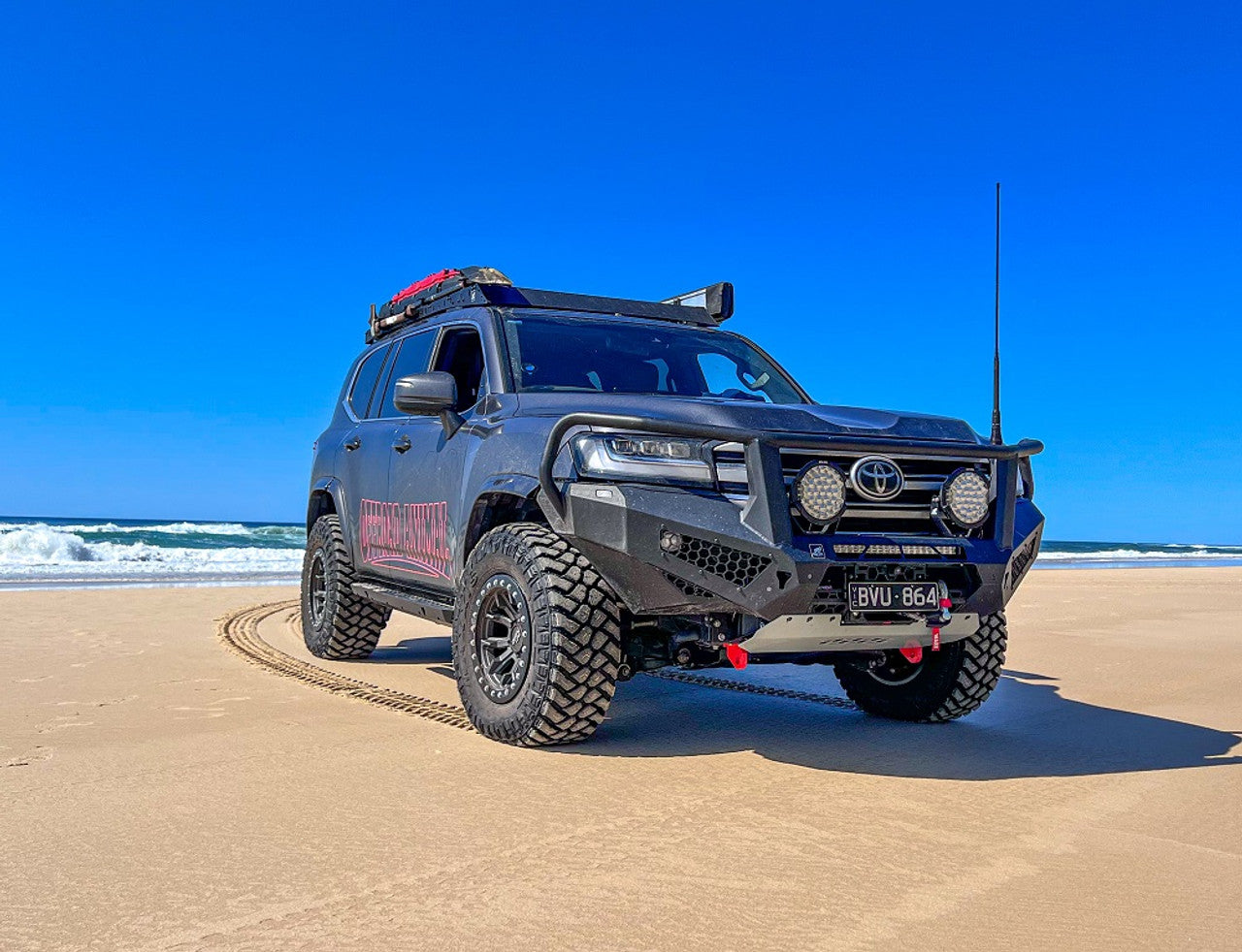 OFFROAD ANIMAL TORO BULLBAR - TOYOTA LC300 2021+