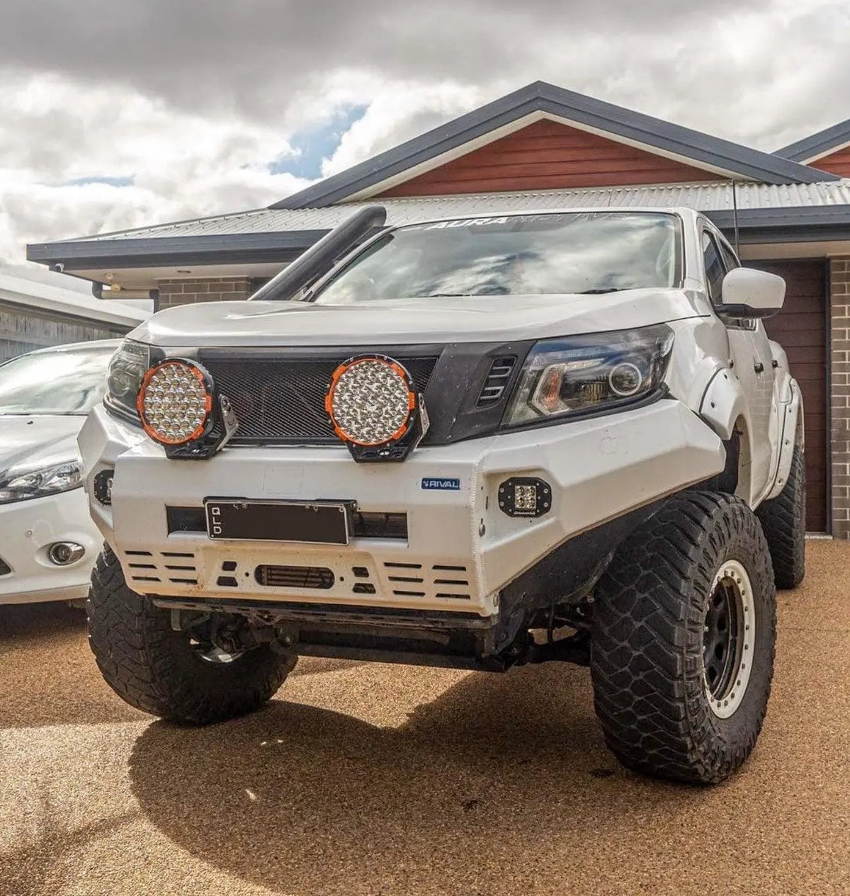 RIVAL 4X4 FRONT ALLOY BAR - NISSAN NAVARA 2015-2019