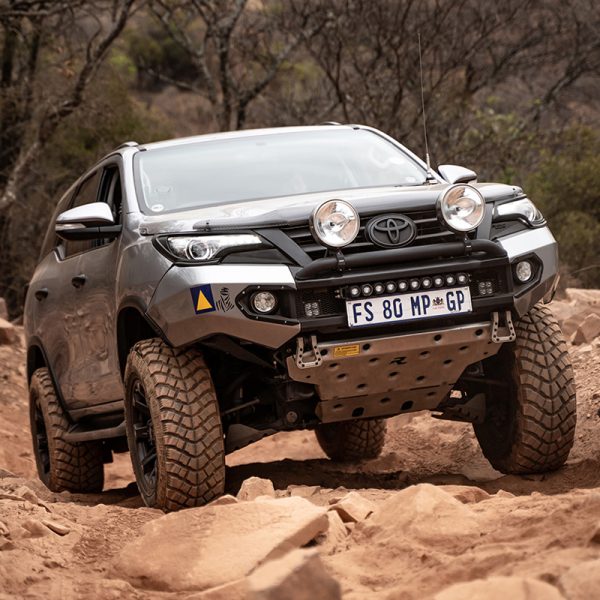 RHINO 4X4 3D EVOLUTION FRONT BAR - FORTUNER 2015-20