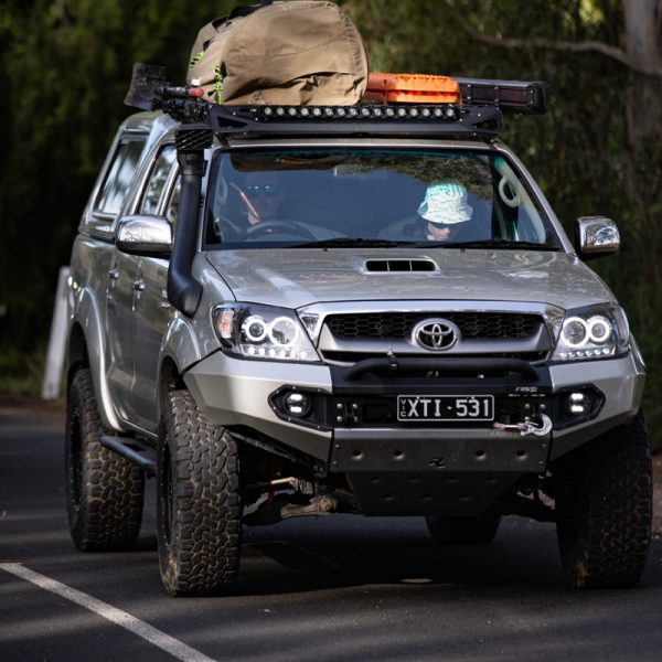 RHINO 4X4 EVOLUTION FRONT BAR - HILUX 2005 – 2011