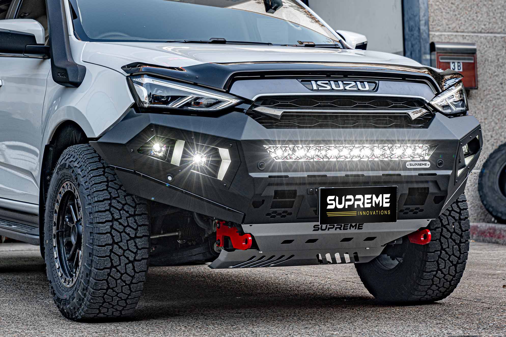SUPREME X-SERIES BULL BAR - ISUZU MUX 2021-2024