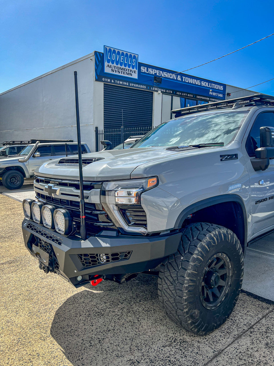 OFFROAD ANIMAL PREDATOR BULL BAR - CHEVROLET SILVERADO 2500 2024+