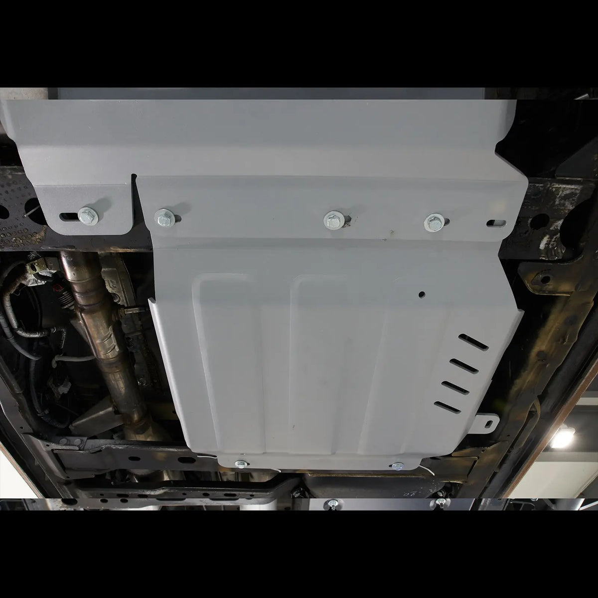 RIVAL 4X4 ALLOY TRANSFER CASE BASH PLATE - NISSAN NAVARA D23 2015+/D40 2005-2015