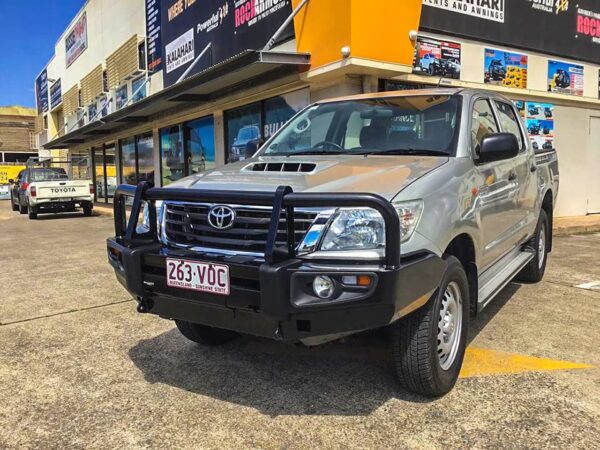 ROCKARMOR PREMIUM BULLBAR – TOYOTA HILUX (2012 – 2015)